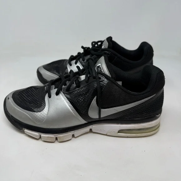 Nike Air Extreme Volleyball Sneakers Black Round Toe 442249-001 women’s  US 9.5 - Picture 3 of 6